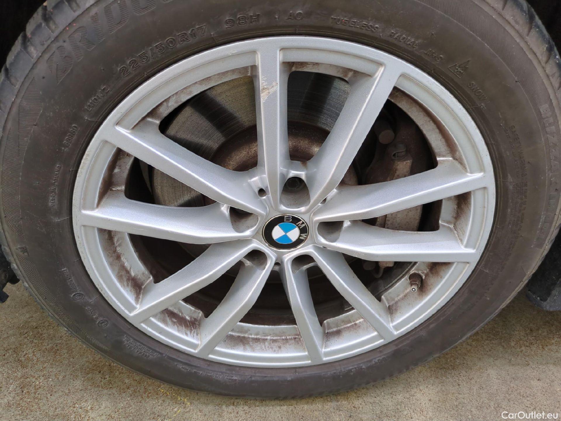  Bmw  Serie 3 BMW Série 3 Berline / 2018 / 4P / Berline 330e 292ch Business Design BVA8 Hybride #6