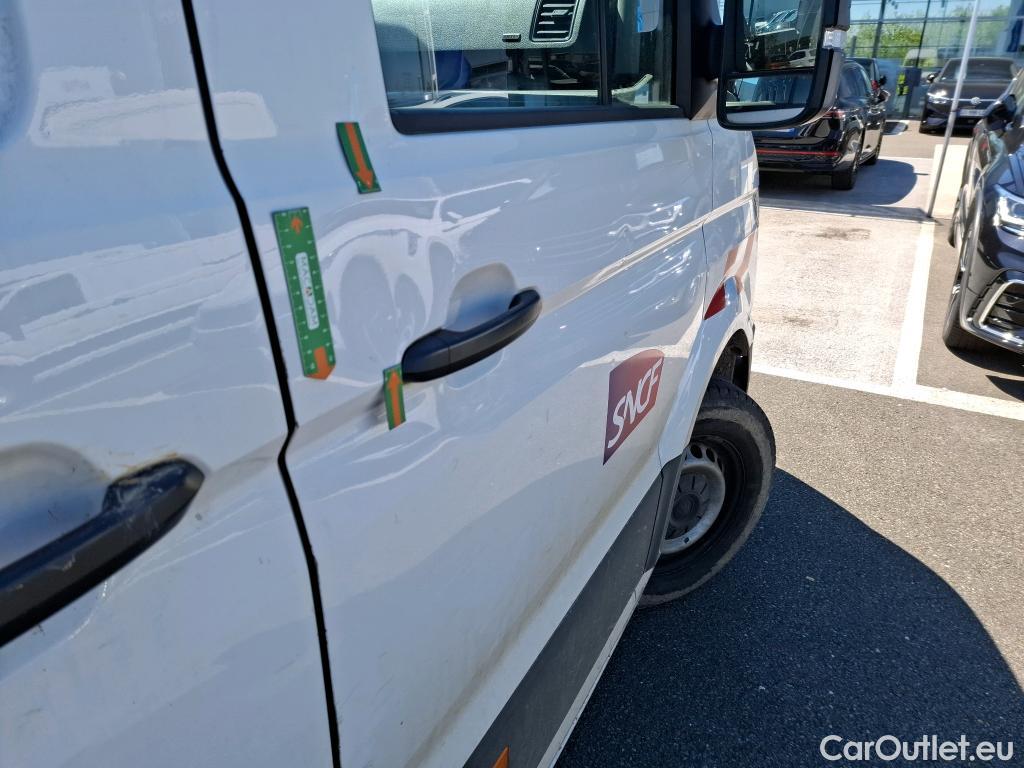 Volkswagen  Crafter  Fourgon Fourgon 35 mittlerer Radstand mit Hochdach FWD 2.0 140CV BVM6 #9