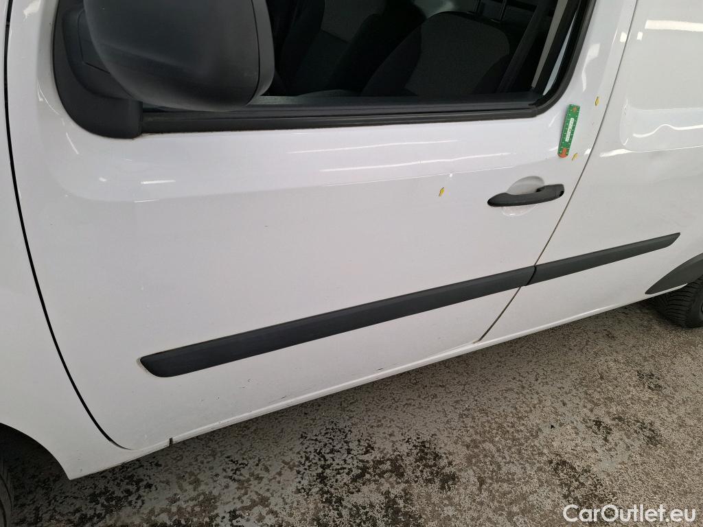  Renault  Kangoo  Express Maxi Extra (Série Spéciale) 1.5 dCi 90CV BVM5 E6 #22