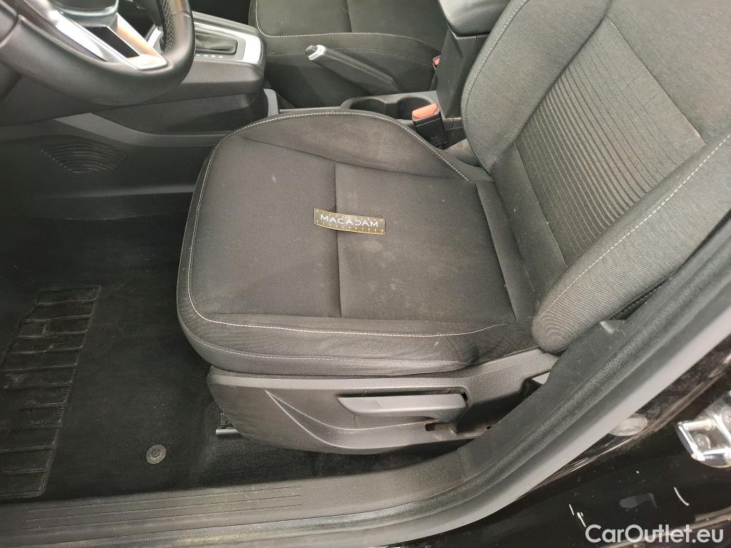  Renault  Captur  II Business 1.5 dCi 115CV BVA7 E6dT #23