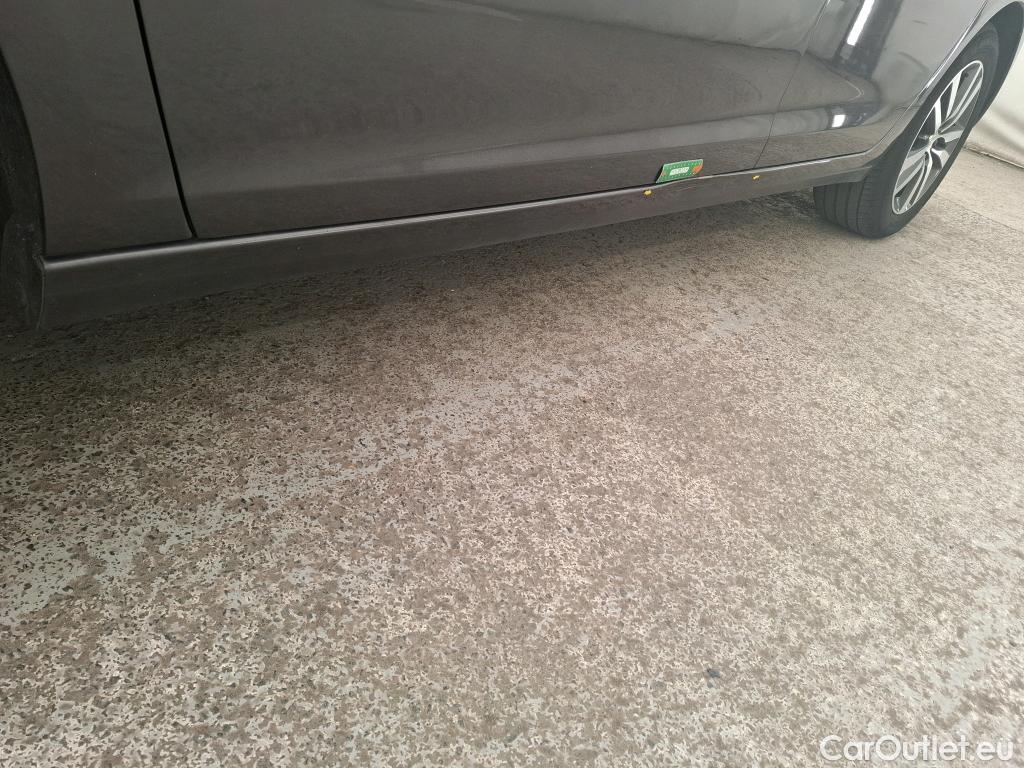  Peugeot  308  Allure Business 1.2 PureTech 130CV BVA8 E6d #19