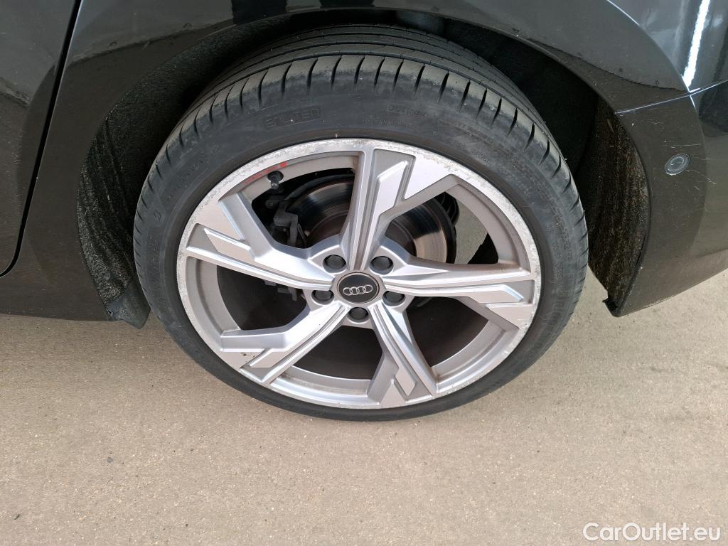 Audi  A3  Sportback 35 TDI Design Luxe 2.0 TDI 150CV BVA7 E6d #37