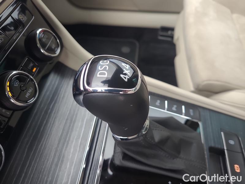  Skoda  Superb  Combi (3V5)(2015) Sup.C.FL2.0TDI 140 Sty. 4x4 AT #12