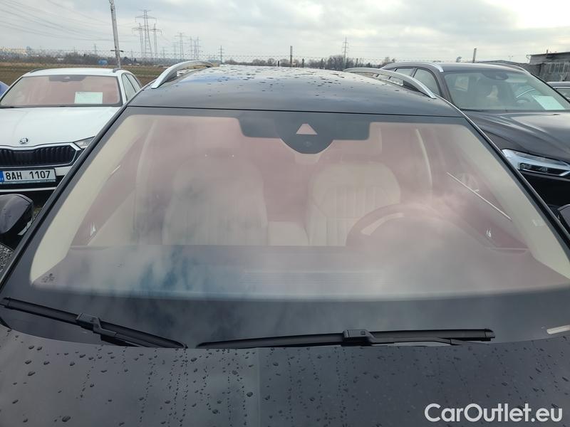 Skoda  Superb  Combi (3V5)(2015) Sup.C.FL2.0TDI 140 Sty. 4x4 AT #1