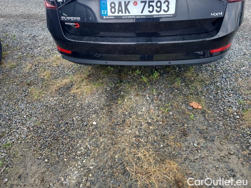  Skoda  Superb  Combi (3V5)(2015) Sup.C.FL2.0TDI 140 Sty. 4x4 AT #5