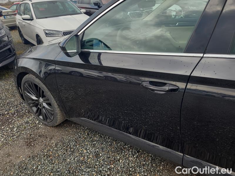  Skoda  Superb  Combi (3V5)(2015) Sup.C.FL2.0TDI 140 Sty. 4x4 AT #9