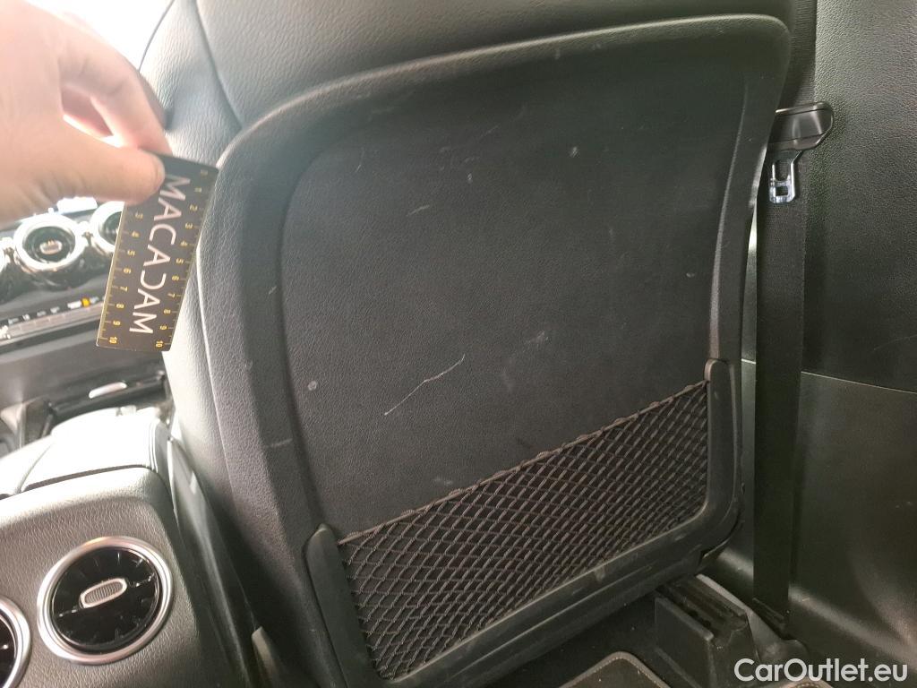  Mercedes  GLB MERCEDES-BENZ  / 2019 / 5P / SUV  200 d Business Line #4