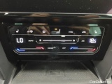  Volkswagen  Passat Volkswagen  Variant 2.0 TDI SCR 110kW Elegance Business 5d #37