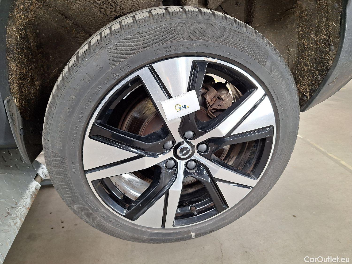  Volvo  XC 40 Volvo, XC40 '17, Volvo XC40 P8 4x4 Recharge R-Design 5d #6