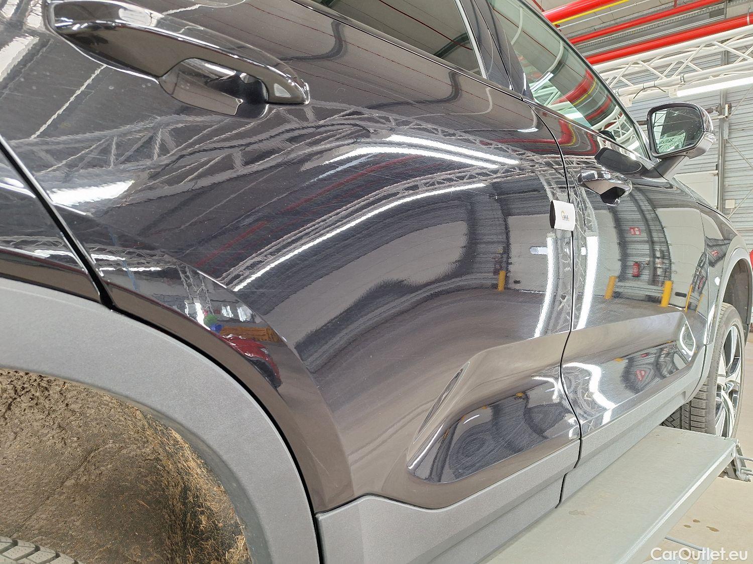  Volvo  XC 40 Volvo, XC40 '17, Volvo XC40 P8 4x4 Recharge R-Design 5d #2
