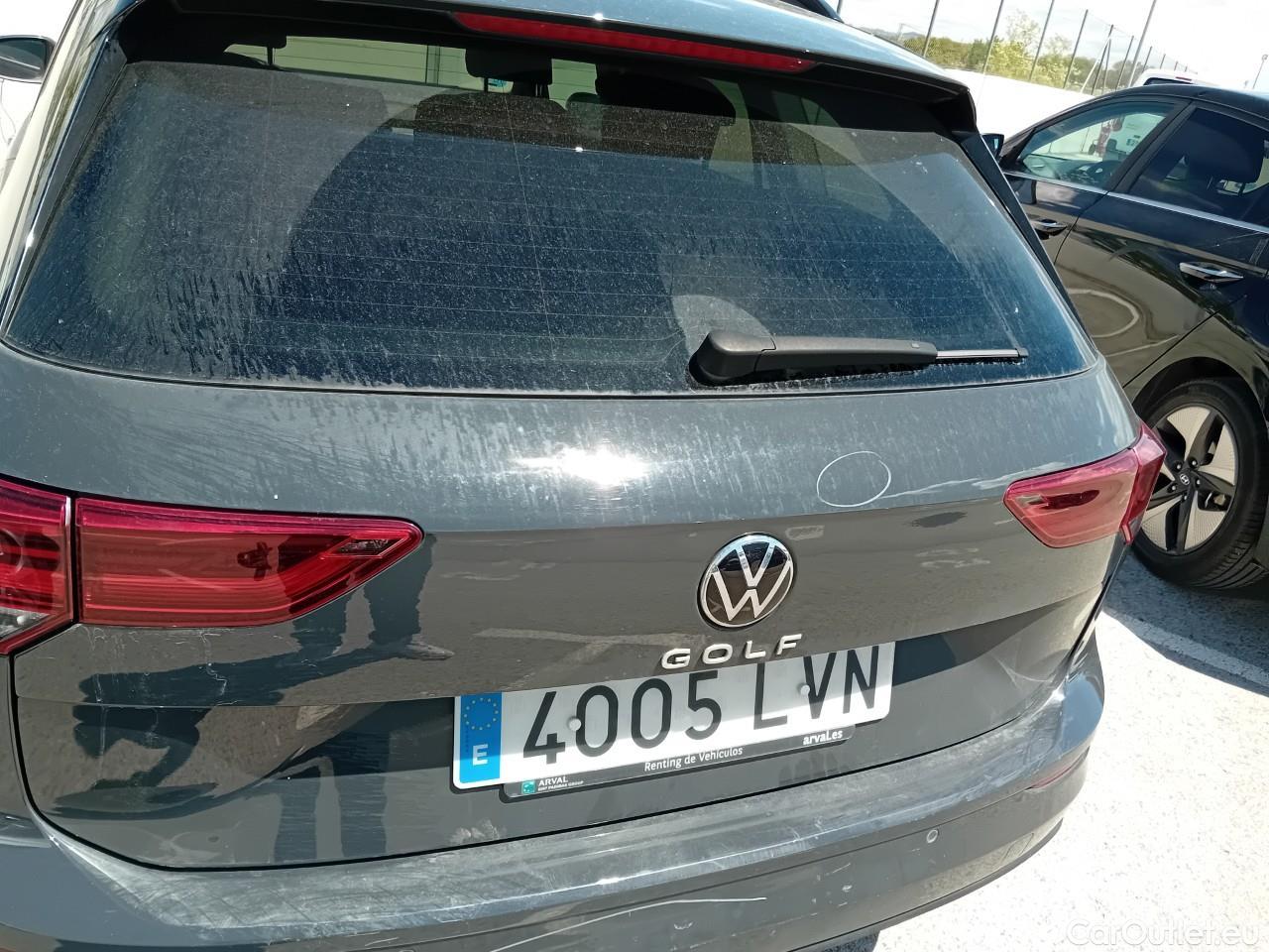  Volkswagen  Golf  VIII Variant Life 2.0 TDI 115CV AT7 E6d #17
