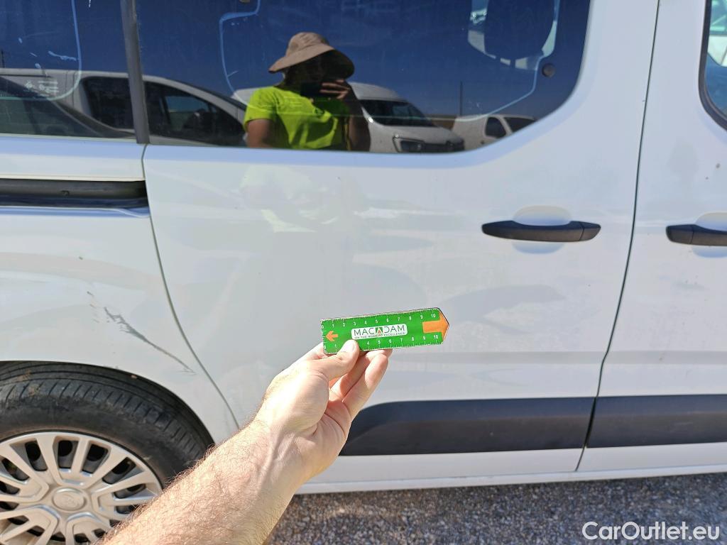  Land Rover  Discovery TOYOTA Proace City / 2020 / 4P / combi 1.5D 75kW (100CV) GX L1 (CX) #21
