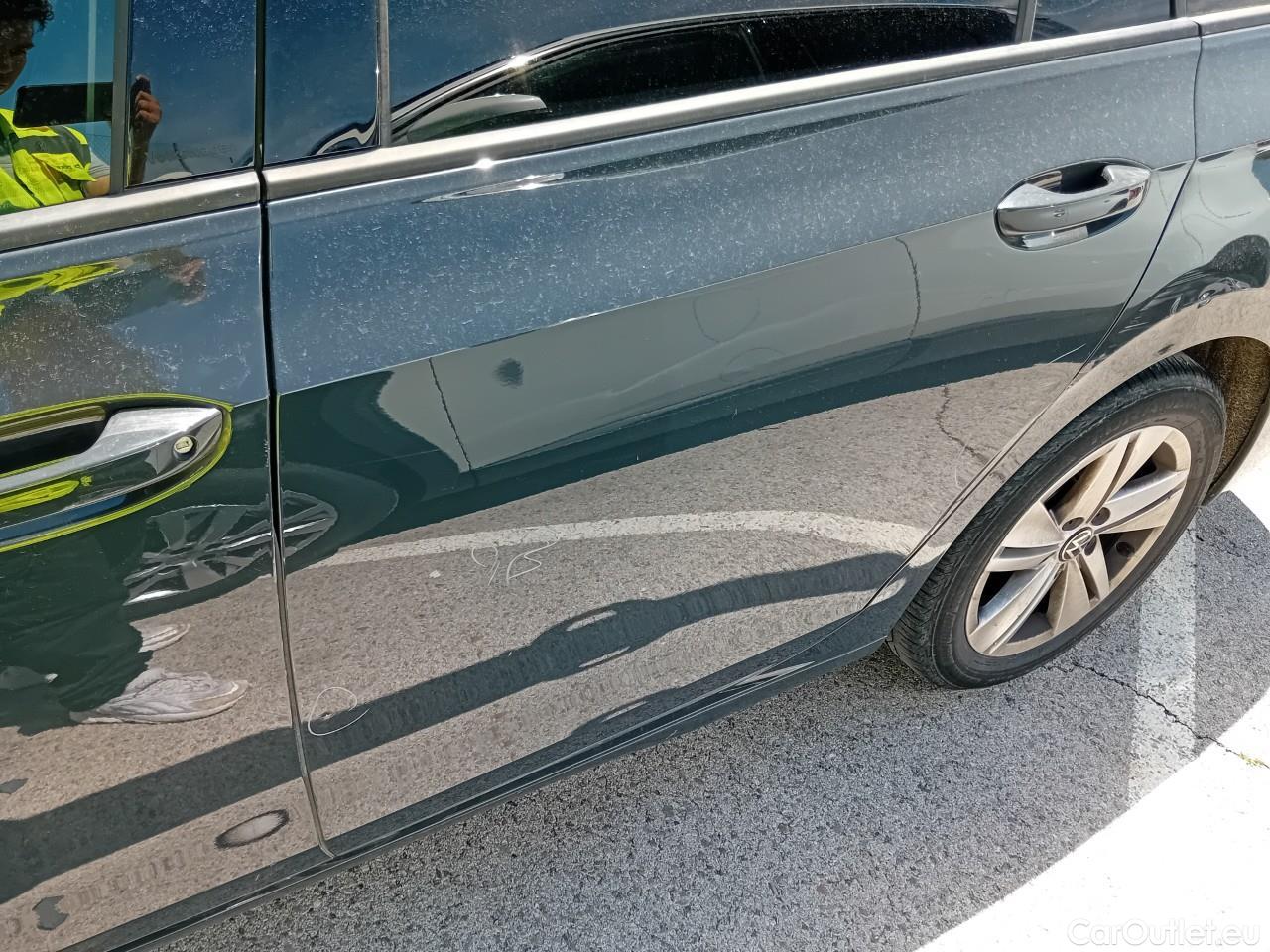 Volkswagen  Golf  VIII Variant Life 2.0 TDI 115CV AT7 E6d #11