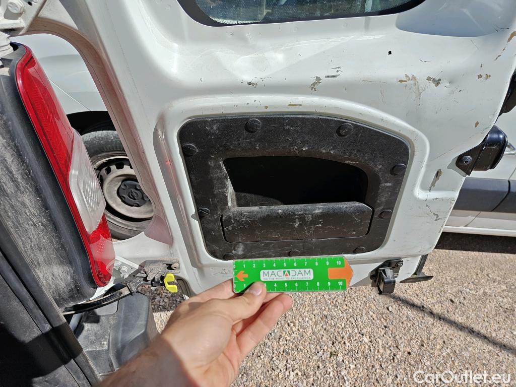 Land Rover  Discovery TOYOTA Proace City / 2020 / 4P / combi 1.5D 75kW (100CV) GX L1 (CX) #47