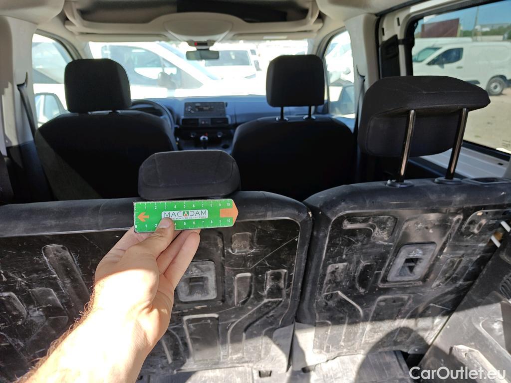  Land Rover  Discovery TOYOTA Proace City / 2020 / 4P / combi 1.5D 75kW (100CV) GX L1 (CX) #34