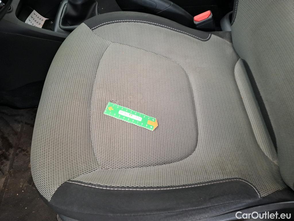  Renault  Captur  Business 1.5 dCi 110CV BVM6 E6 #5