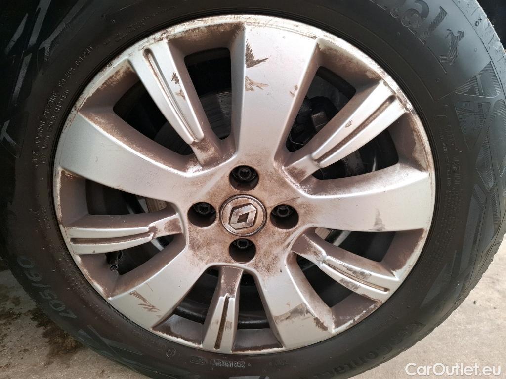  Renault  Captur  Business 1.5 dCi 110CV BVM6 E6 #17