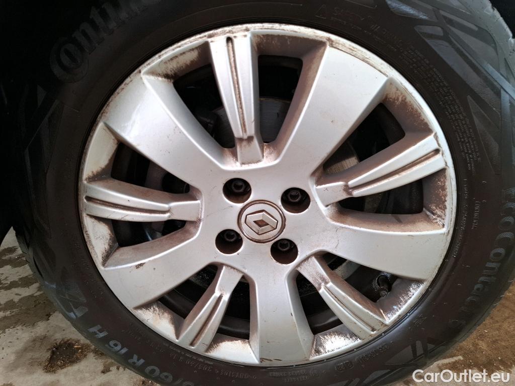  Renault  Captur  Business 1.5 dCi 110CV BVM6 E6 #25