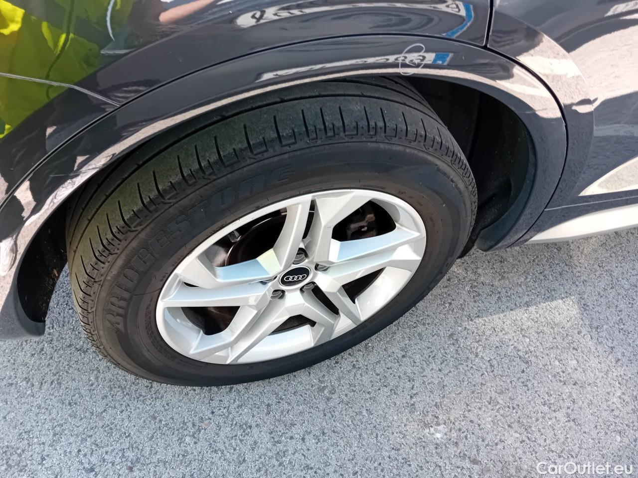  Audi  Q5  35 TDI design 2.0 TDI 165CV AT7 E6dT #8