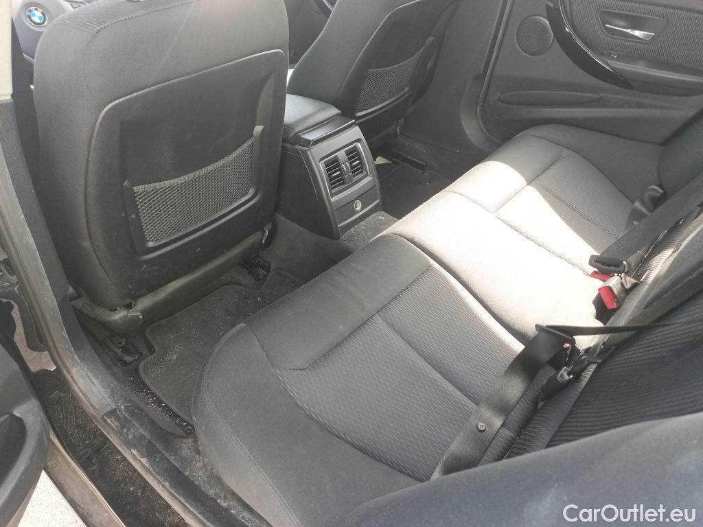  Bmw  Serie 3 BMW  / 2015 / 4P / sedán 318dA Business #15