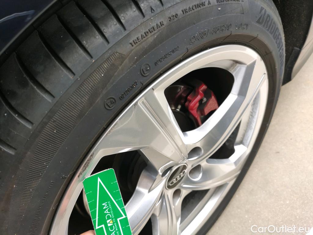  Audi  A6 AUDI  / 2018 / 4P / sedán Competition 55 TFSIe quattro S tronic #12