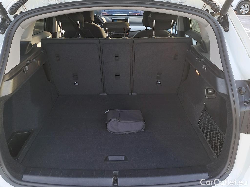  Bmw  X1 BMW  / 2019 / 5P / todoterreno sDrive16d #2