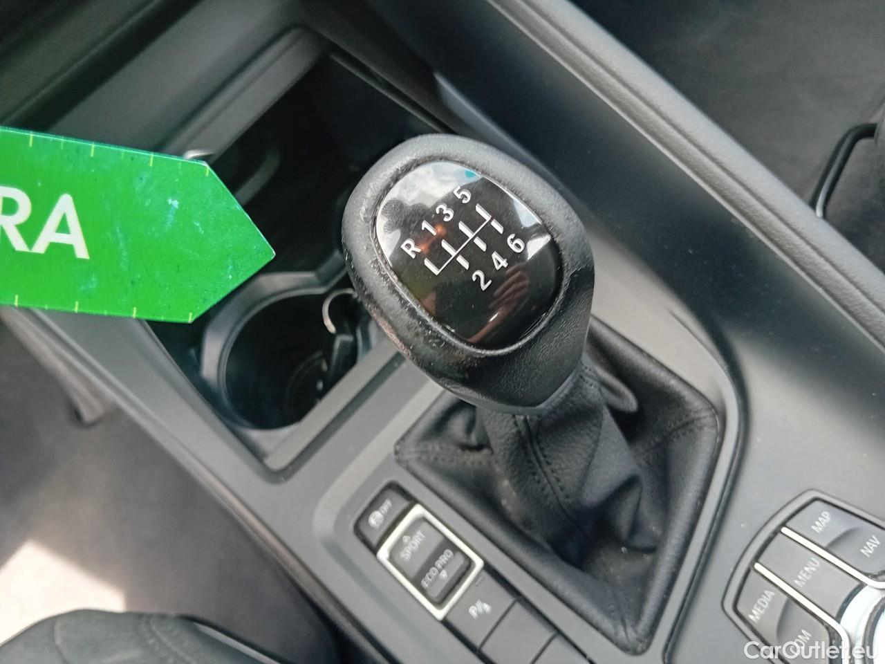  Bmw  X1 BMW  / 2019 / 5P / todoterreno sDrive16d #3