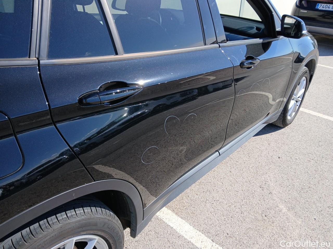  Bmw  X1 BMW  / 2019 / 5P / todoterreno sDrive18d Aut. #23