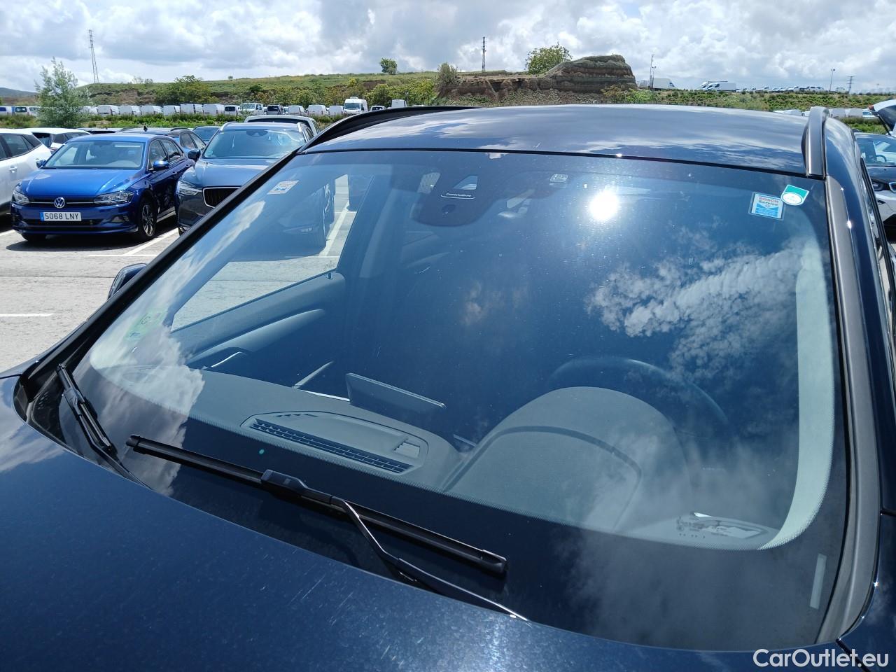  Bmw  X1 BMW  / 2019 / 5P / todoterreno sDrive18d #4