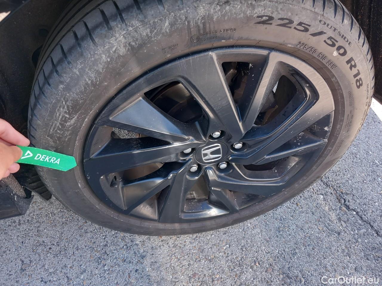  Honda  HR-V HONDA  / 2015 / 5P / todoterreno 1.5 i-VTEC Turbo Sport #21