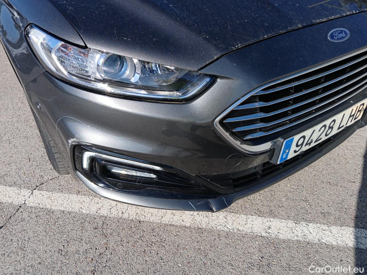 Ford  Mondeo FORD  / 2014 / 5P / familiar 2.0 Híbrido 138kW/187CV Titanium HEV AT #13