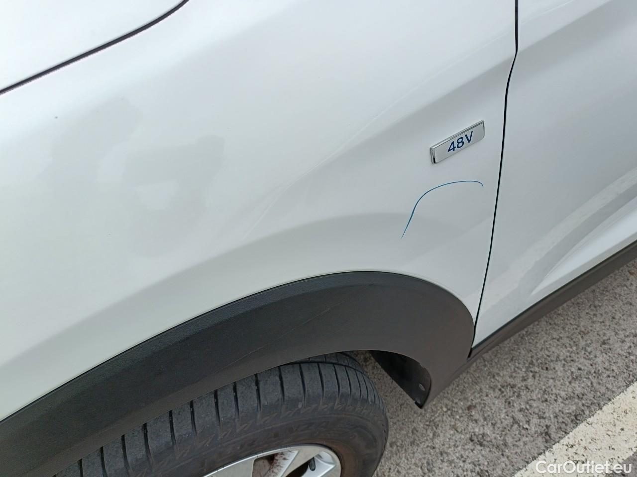  Hyundai  Tucson HYUNDAI  / 2018 / 5P / todoterreno 1.6 CRDI 85kW (116CV) 48V SLE 4X2(SP)(SL) #14