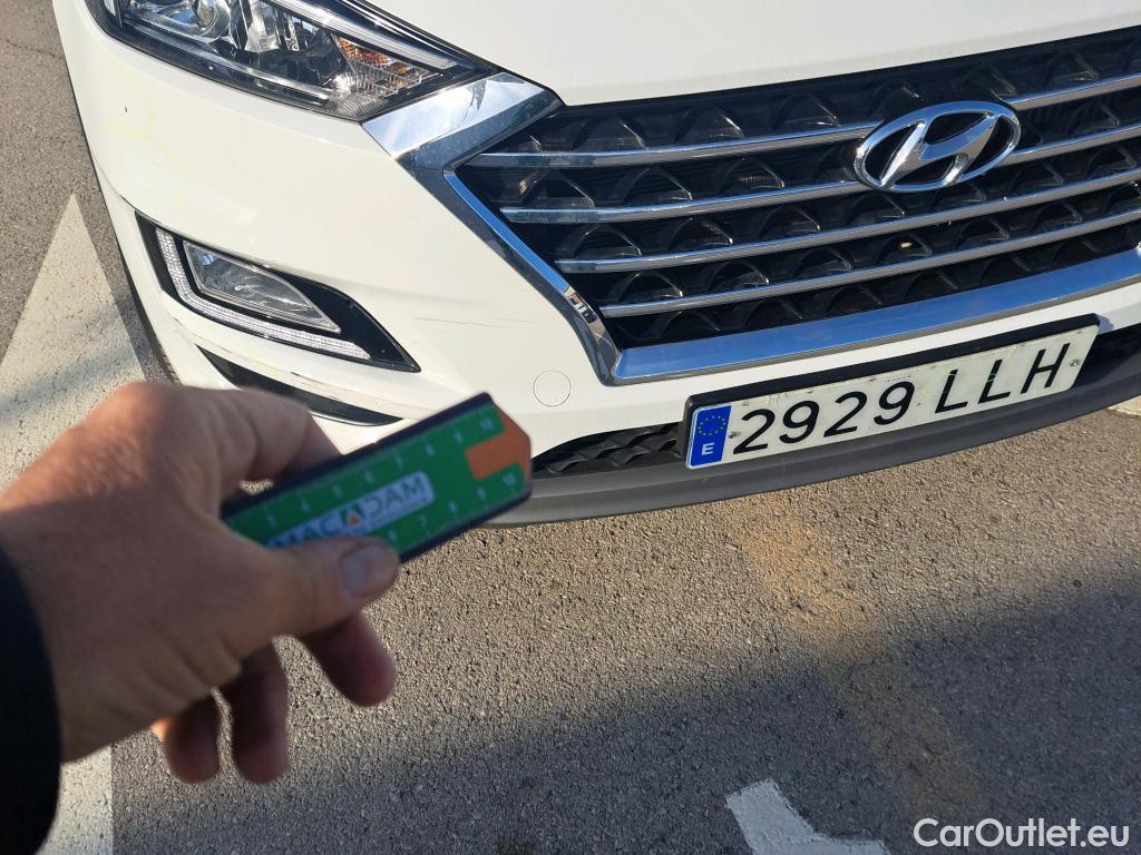 Hyundai  Tucson HYUNDAI  / 2018 / 5P / todoterreno 1.6 CRDI 85kW (116CV) 48V SLE 4X2(SP)(SL) #31