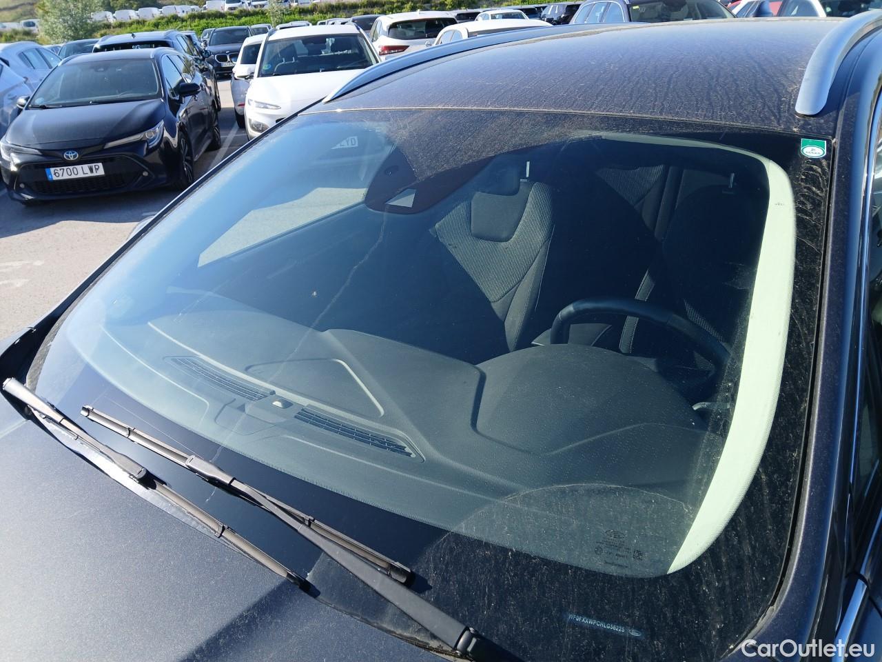  Ford  Mondeo FORD  / 2014 / 5P / familiar 2.0 Híbrido 138kW/187CV Titanium HEV AT #56