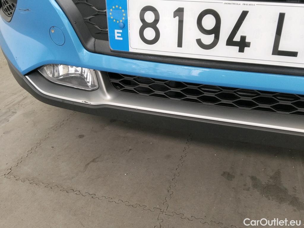  Hyundai  Konna HYUNDAI Kona / 2017 / 5P / todoterreno 1.6 GDI HEV Klass DCT #46
