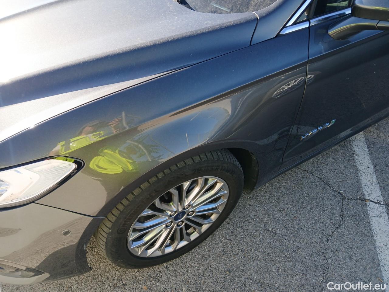  Ford  Mondeo FORD  / 2014 / 5P / familiar 2.0 Híbrido 138kW/187CV Titanium HEV AT #55