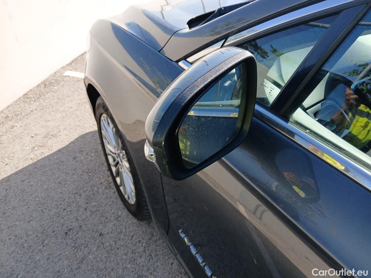  Ford  Mondeo FORD  / 2014 / 5P / familiar 2.0 Híbrido 138kW/187CV Titanium HEV AT #23
