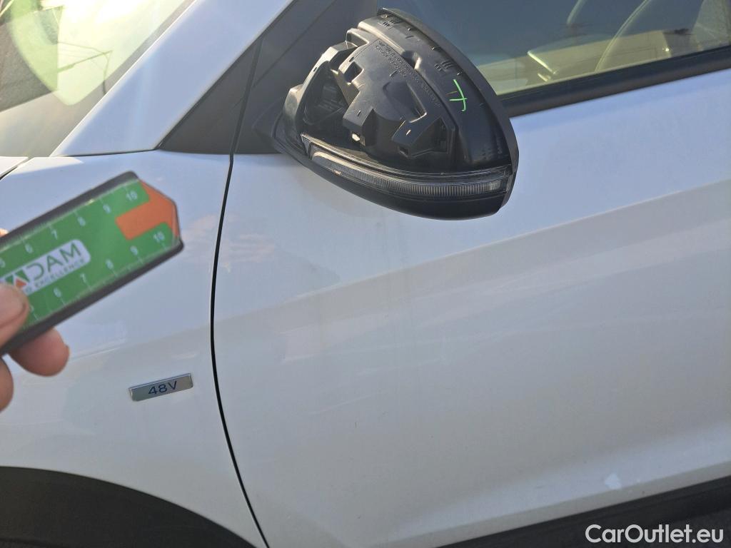 Hyundai  Tucson HYUNDAI  / 2018 / 5P / todoterreno 1.6 CRDI 85kW (116CV) 48V SLE 4X2(SP)(SL) #12