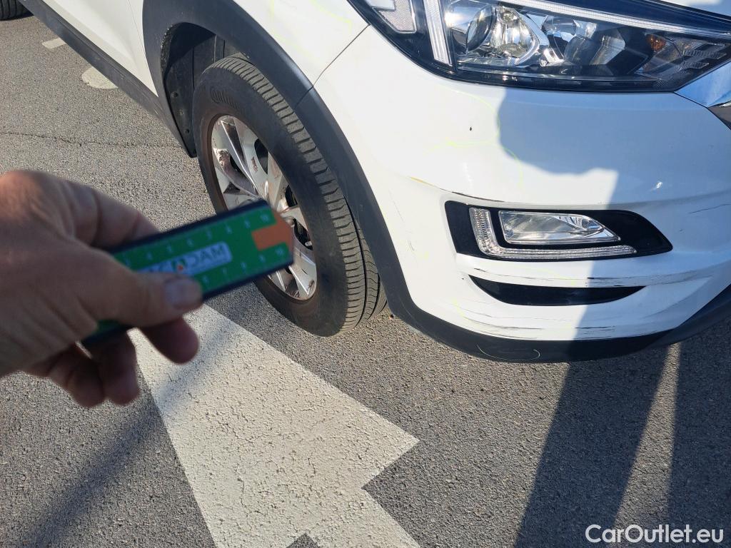  Hyundai  Tucson HYUNDAI  / 2018 / 5P / todoterreno 1.6 CRDI 85kW (116CV) 48V SLE 4X2(SP)(SL) #25