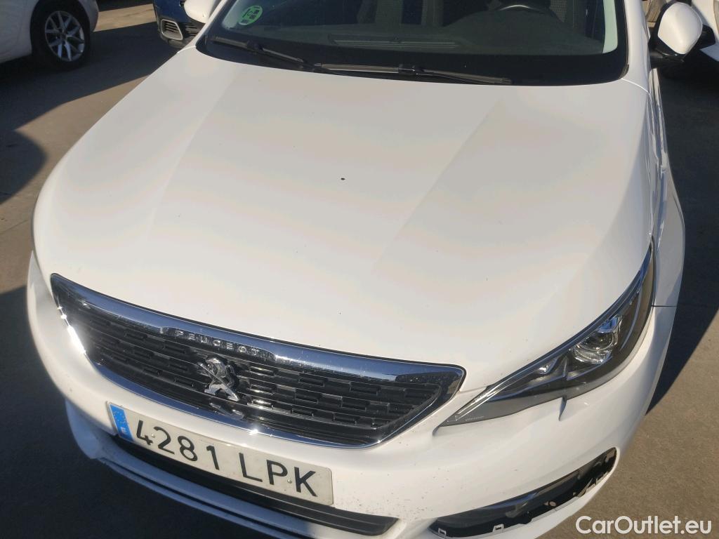  Peugeot  308 PEUGEOT  / 2017 / 5P / berlina con portón 5p Active BlueHDi 130 S&S #25