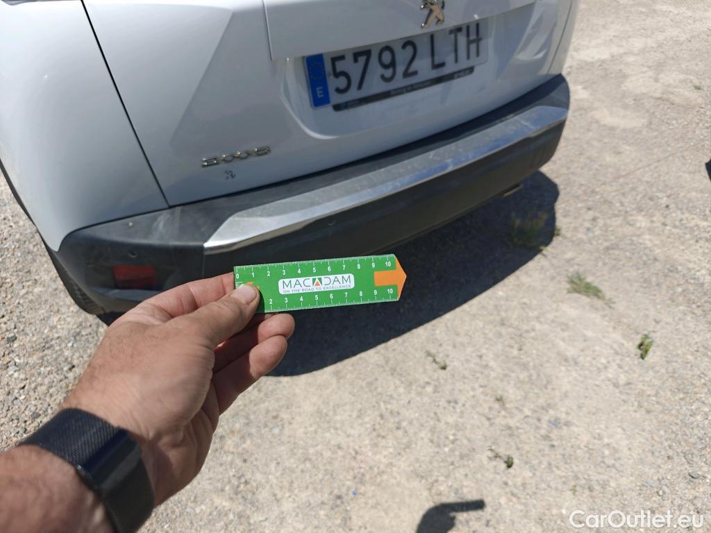  Land Rover  Discovery PEUGEOT 2008 / 2019 / 5P / todoterreno Active BlueHDI 81kW (110CV) #28