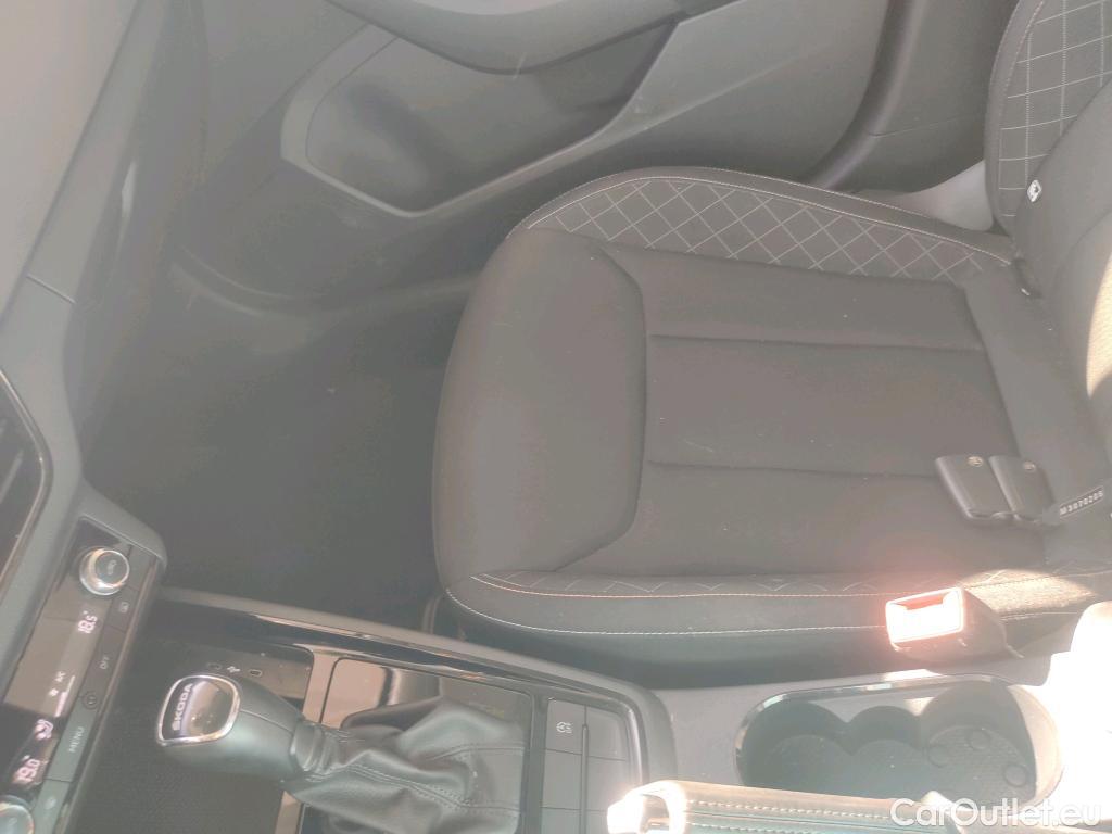 Skoda  KAMIQ SKODA  1.0 TSI 81kW (110CV) DSG Ambition (CX) #8