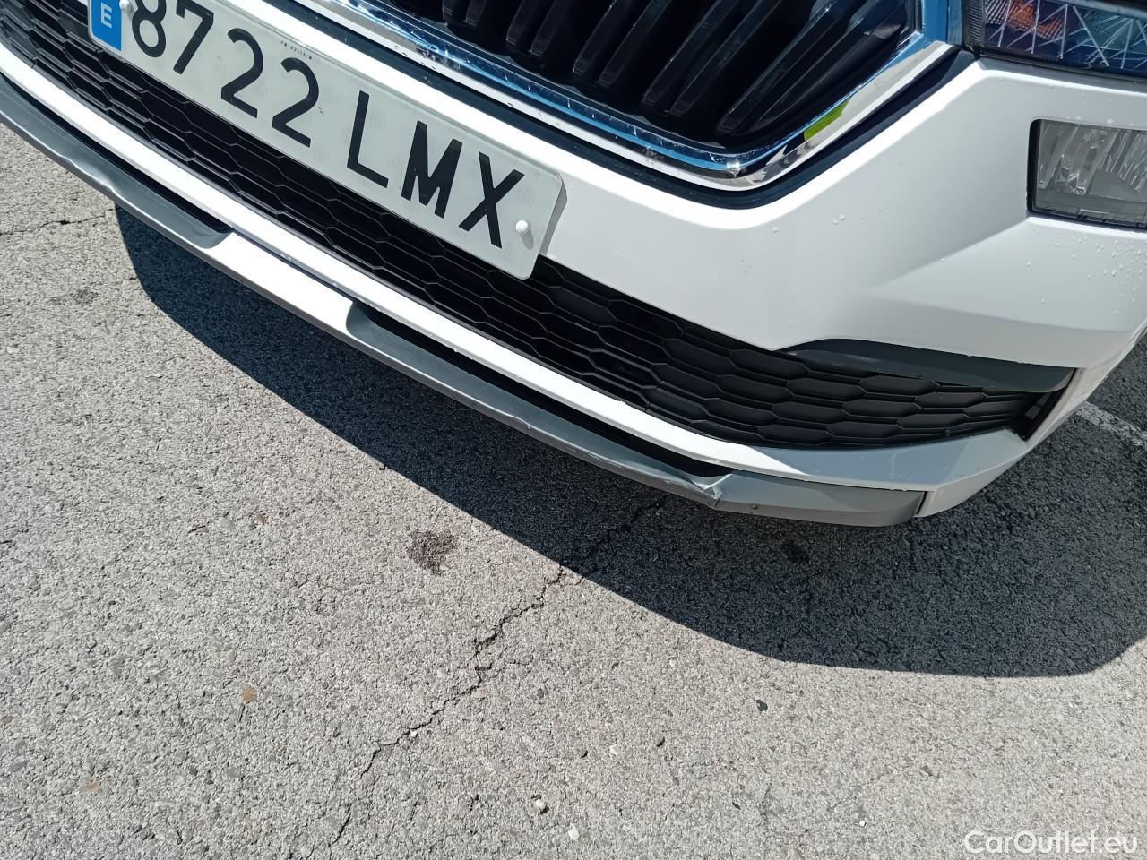  Skoda  KAMIQ SKODA  1.0 TSI 81kW (110CV) DSG Ambition (CX) #8