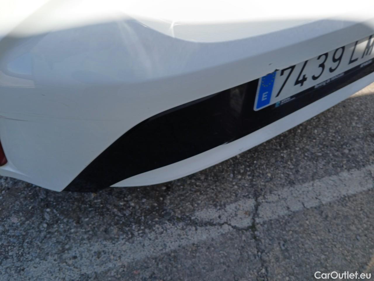  Toyota  Corolla TOYOTA  / 2019 / 5P / berlina con portón 1.8 125H BUSINESS PLUS E-CVT #16