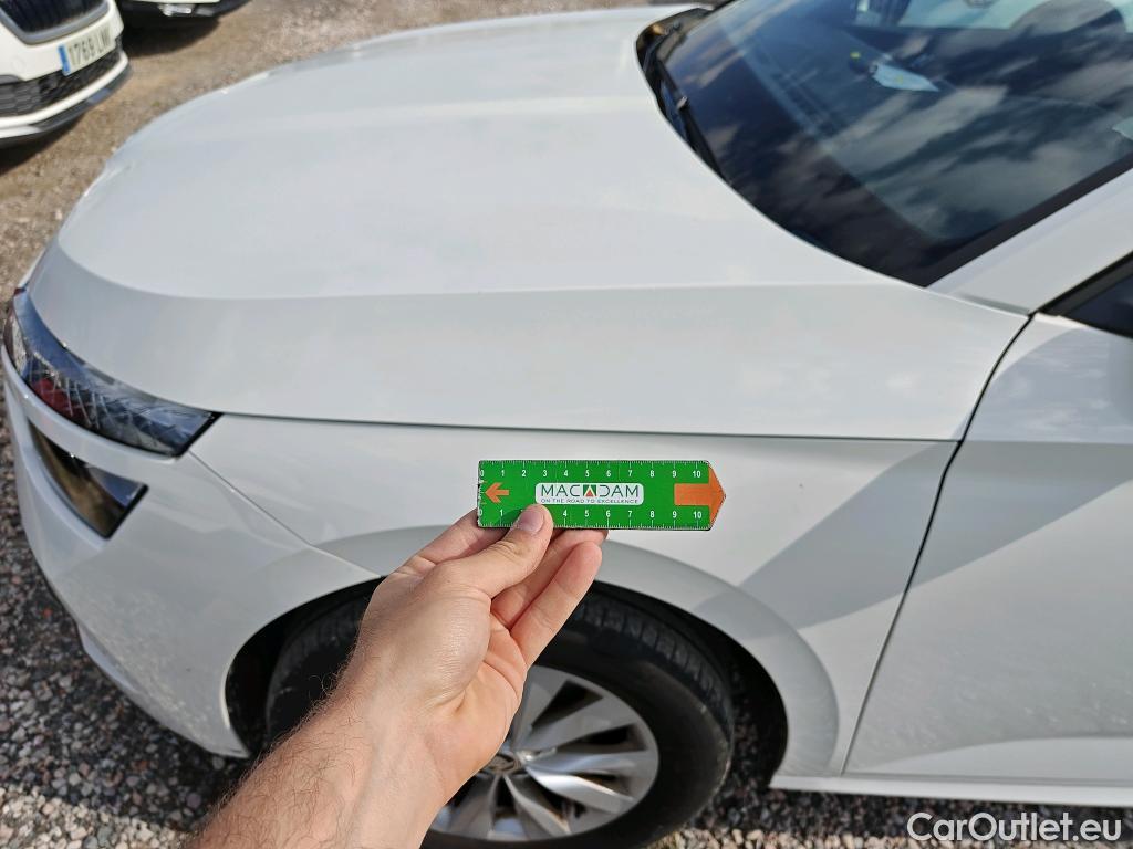  Skoda  KAMIQ SKODA  1.0 TSI 81kW (110CV) DSG Ambition #50
