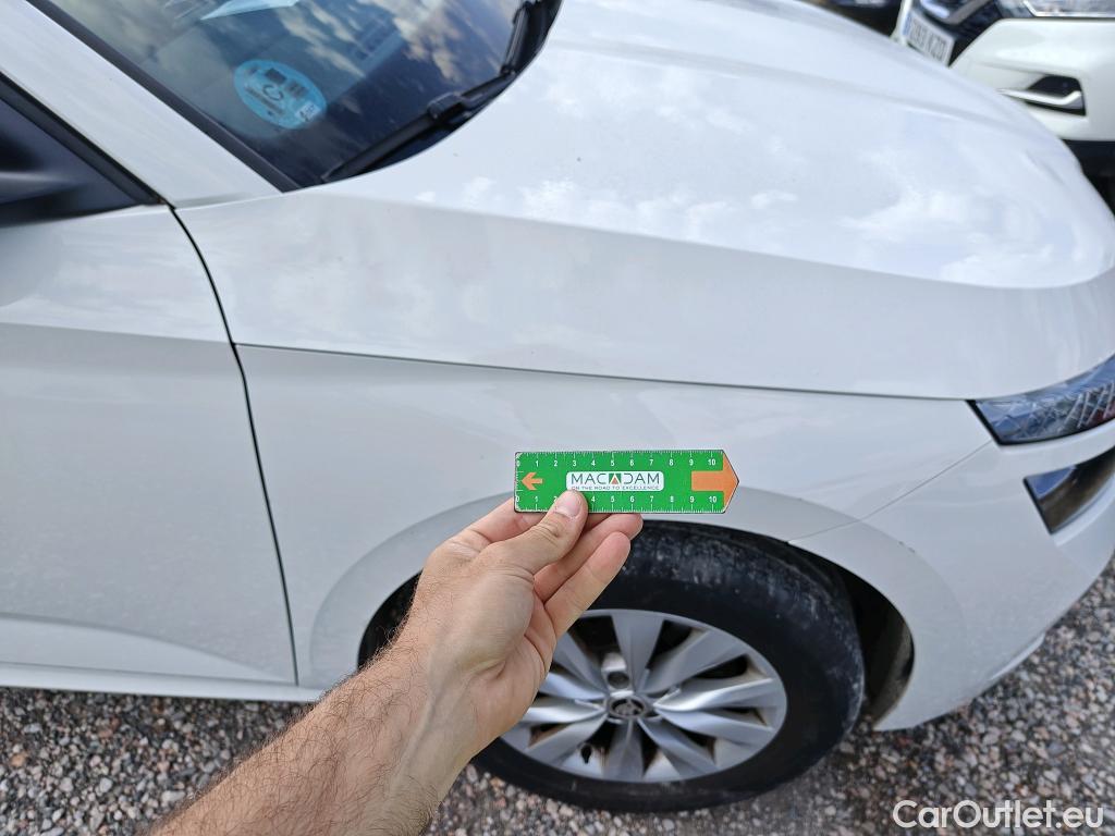  Skoda  KAMIQ SKODA  1.0 TSI 81kW (110CV) DSG Ambition #10