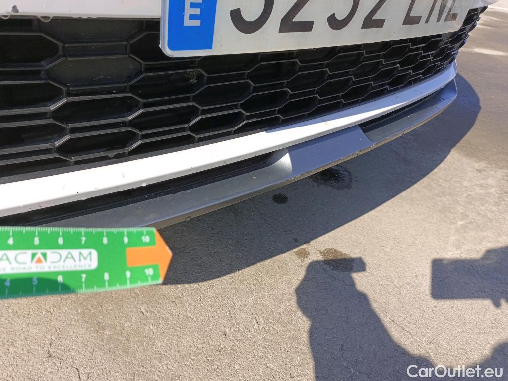  Skoda  KAMIQ SKODA  1.0 TSI 81kW (110CV) DSG Ambition #22