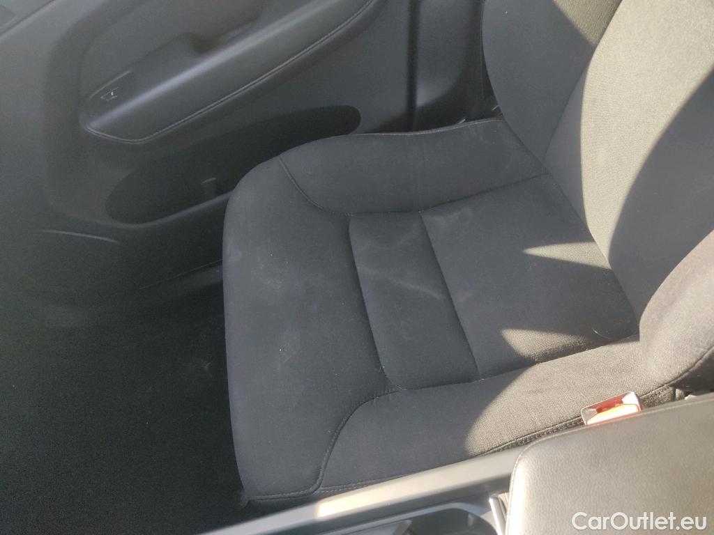 Volvo  XC60  Momentum Pro 2WD 2.0 B4 195CV AT8 E6dT #5