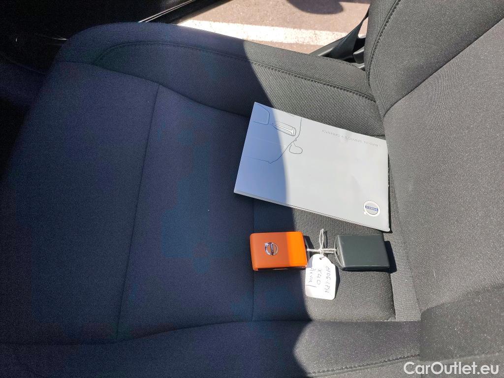  Volvo  XC 40 VOLVO XC40 / 2017 / 5P / todoterreno 1.5 T4 Twin Recharge Inscription Ex Auto #14