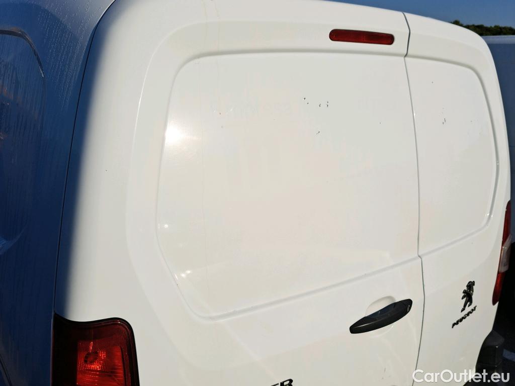  Peugeot  Partner PEUGEOT  / 2018 / 4P / furgón derivado de turismo Premium Standard 600kg BlueHDi 73kW #21